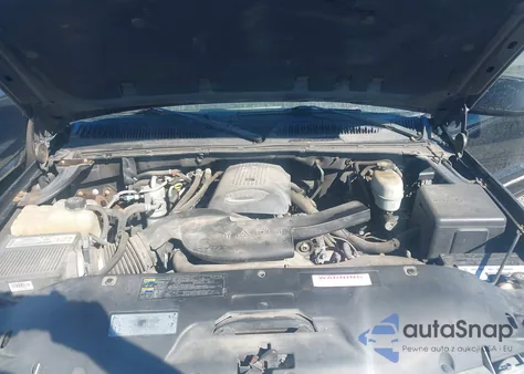 2004 Chevrolet Suburban 1500 Lt z USA, uszkodzony, nr VIN 3GNEC16Z34G272625